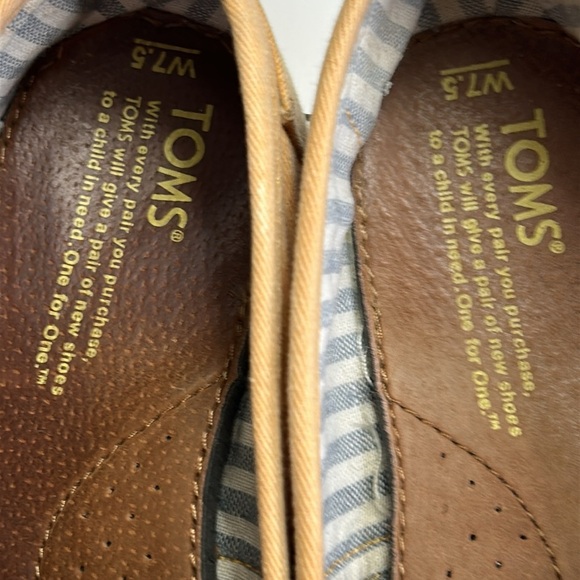 TOMS YELLOW SLIP ON FLATS SIZE 7.5 - Picture 3 of 9